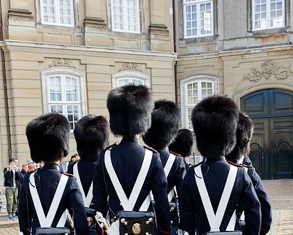 _DSC1017 Royal guard at Amalienborg Royal Palace in Copenhagen.