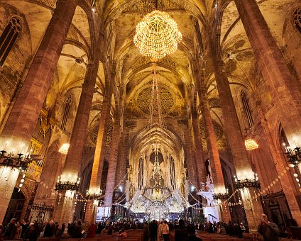 _DSC2040 At Catedral de Mallorca for the midnight Christmas mass.