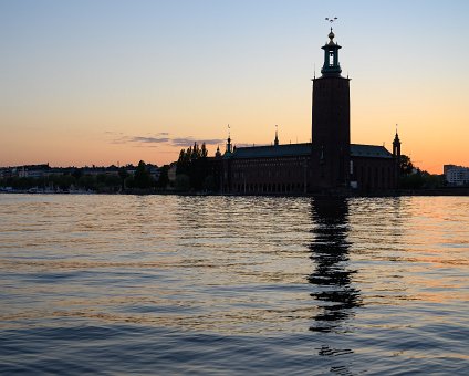 _DSC3092 Summer night city. Stockholm City Hall.