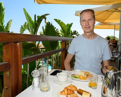 _DSC3488 Arto having breakfast at Capo Bay Hotel.