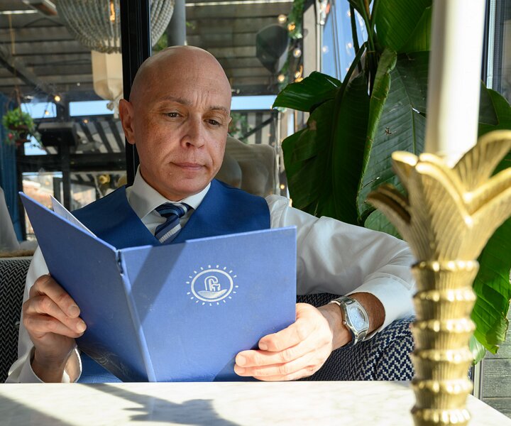 _DSC3218 Markos at Glashuset for lunch.