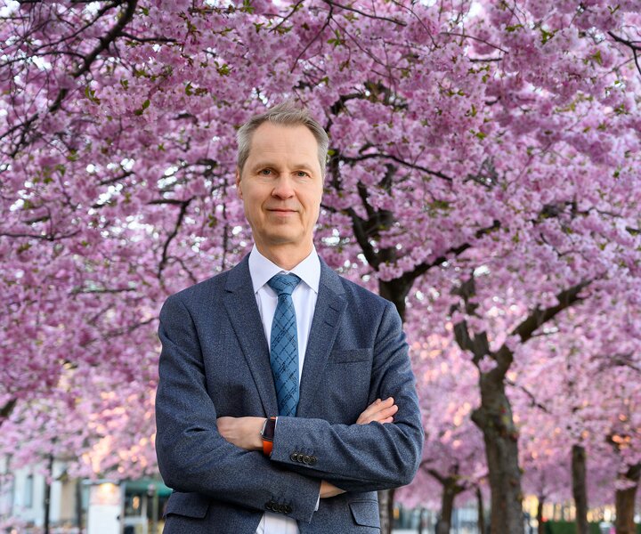 _DSC3258-1 Arto at the cherry blossom in Kungsträdgården.