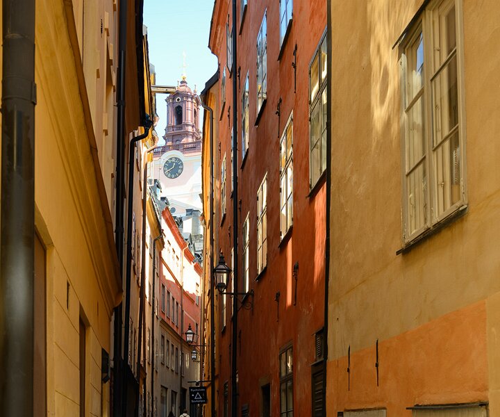 _DSC3829 The narrow streets of the old town.
