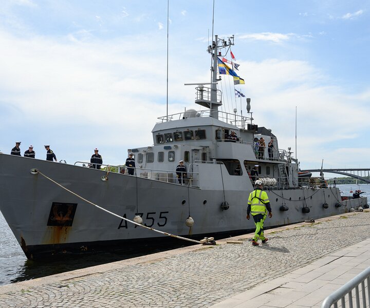 _DSC3854 Military ship at Norr Mälarstrand.