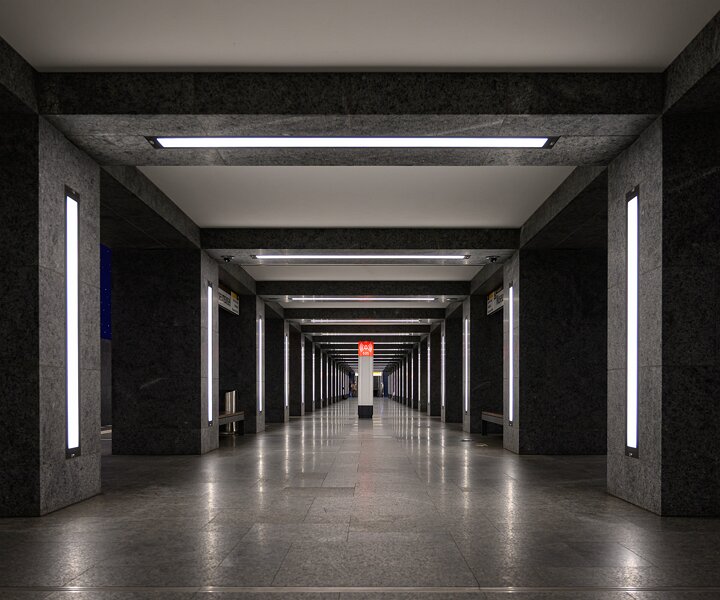 _DSC0239 At Museumsinsel subway station.
