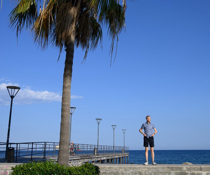 _DSC0317 Arto at the seaside promenade in Limassol.