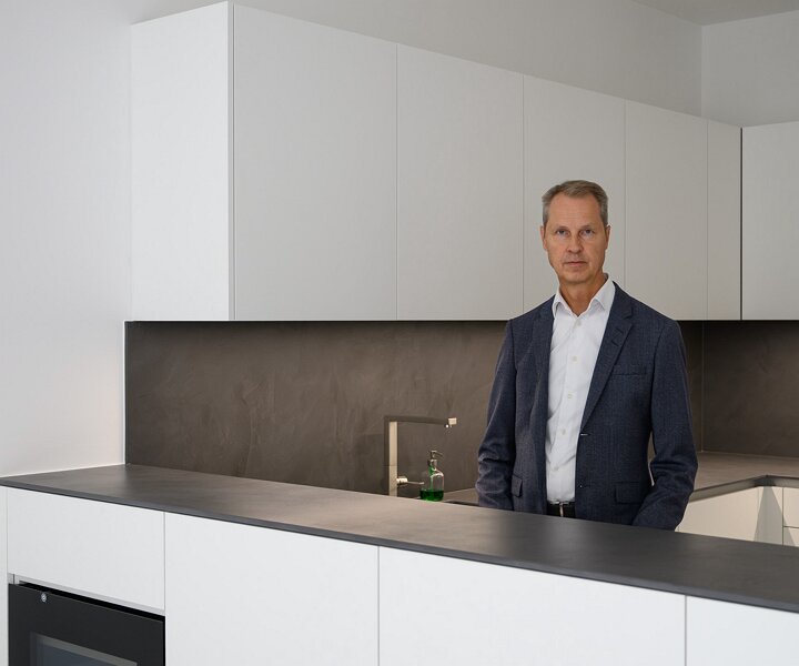 _DSC0961 Arto in the kitchen in Stockholm.