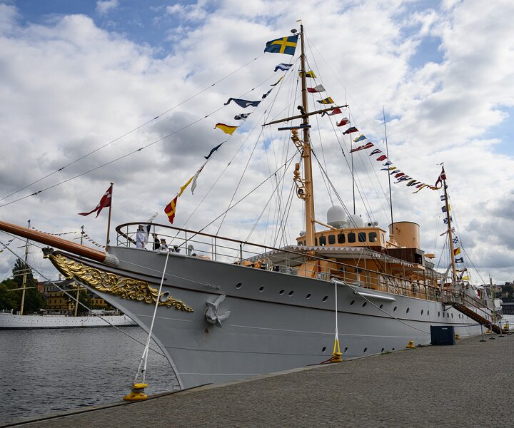 _DSC1007 Danish royal ship.